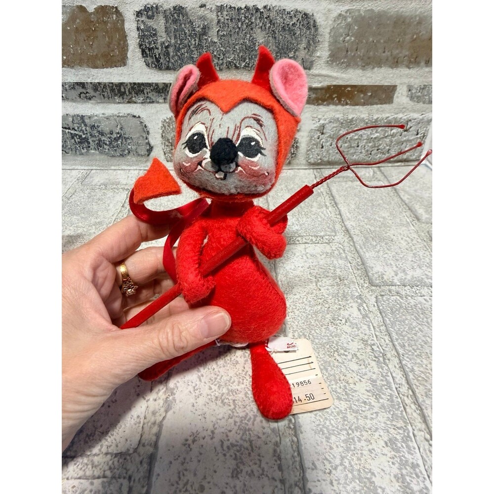Annalee doll figure devil with pitchfork boy Halloween